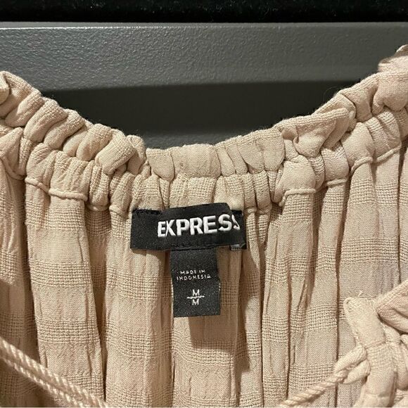 Express Top   - Picture 2 of 4